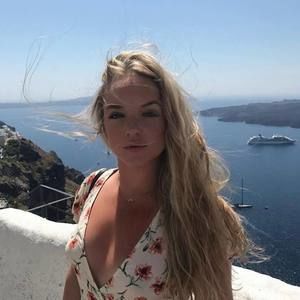 Meet your Posher, Danielle